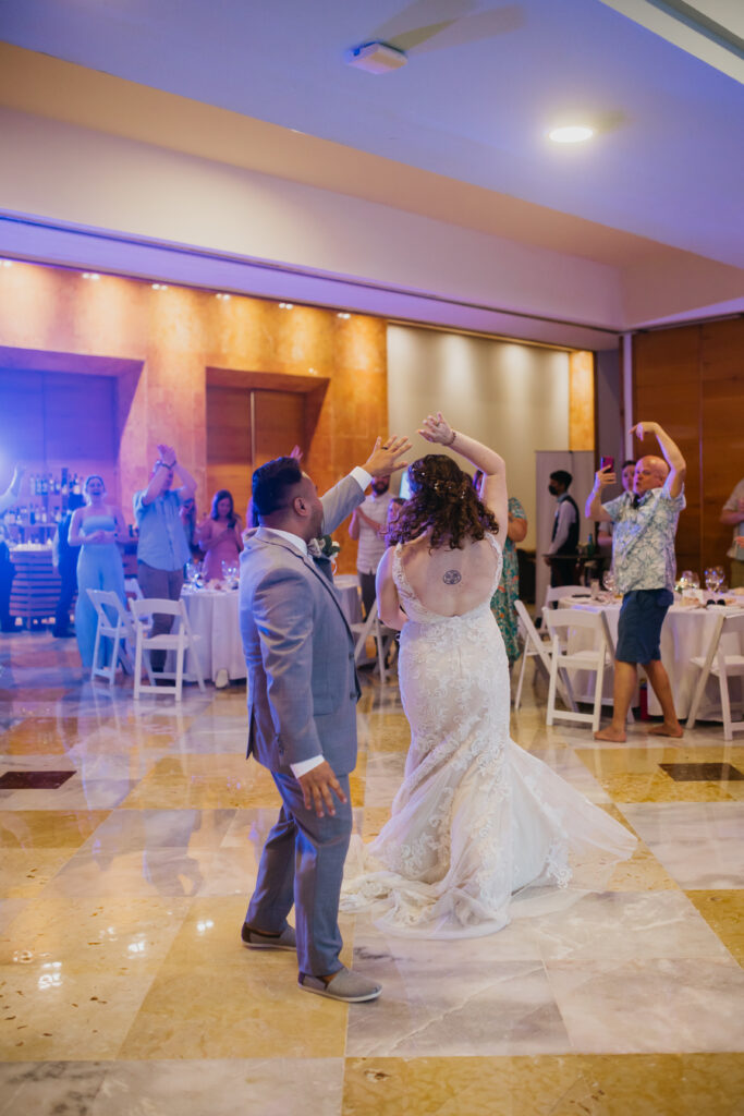 Photo of the newlywed during their first dance