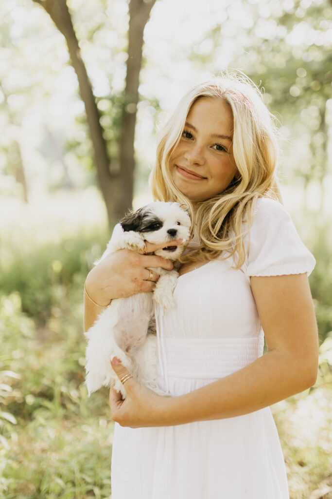 Edina High School Senior Photos of Felicity with her furry friend