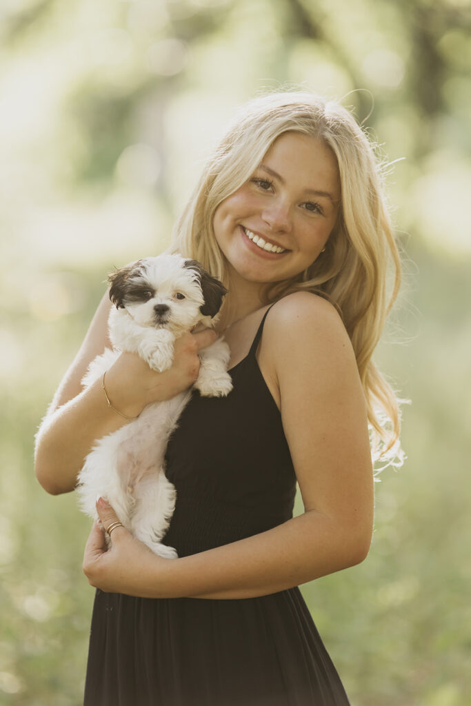 Edina High School Senior Photos of Felicity with her furry friend