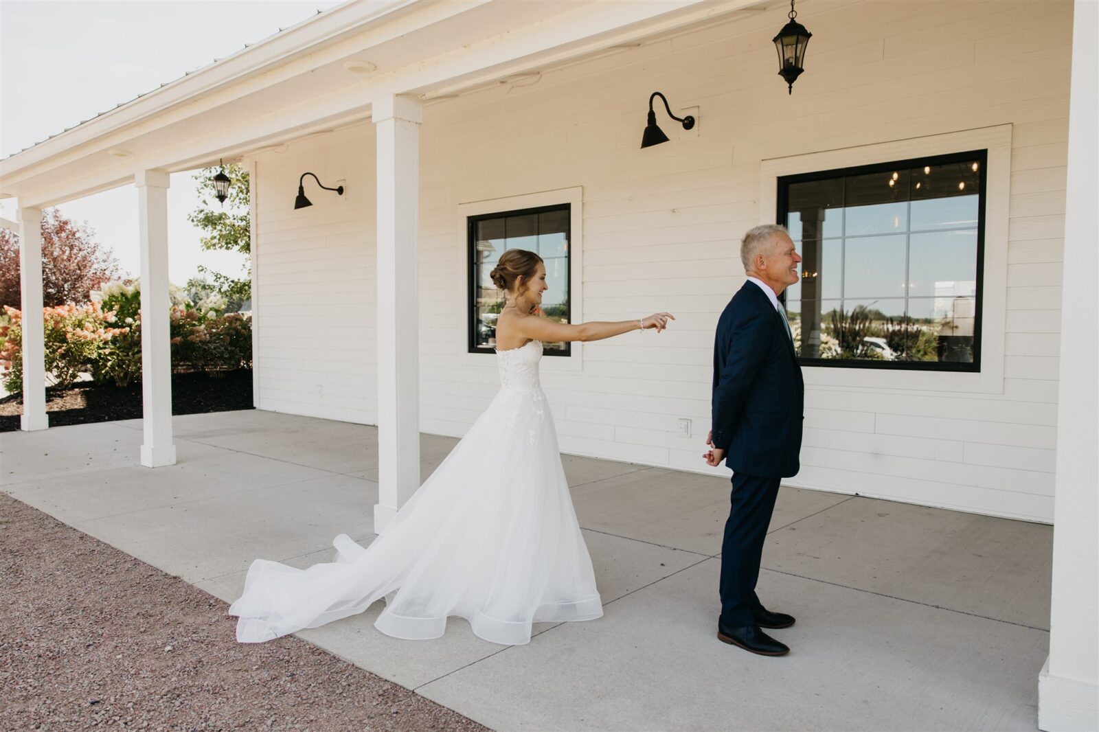 Ashery Lane Farm wedding of Chloe and Shane