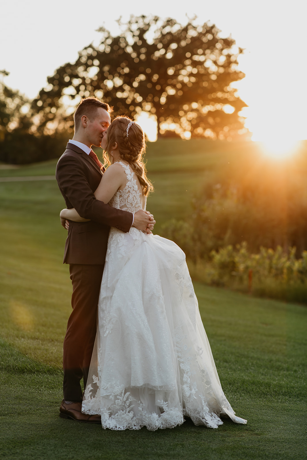 When to Book Wedding Photographer