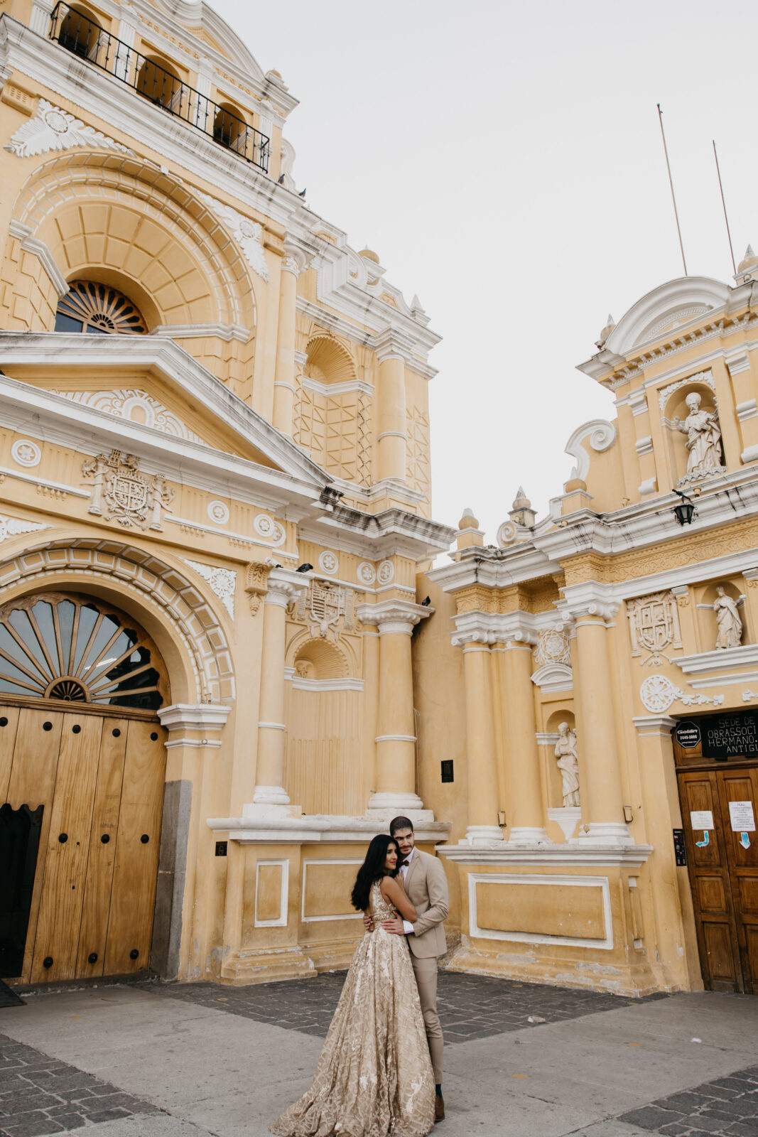 Guatemala - Professional elopement photographer