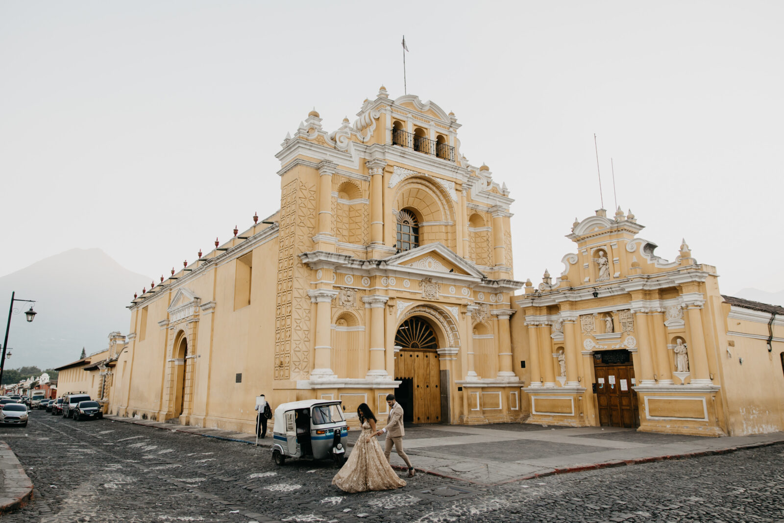 Guatemala - Professional elopement photographer