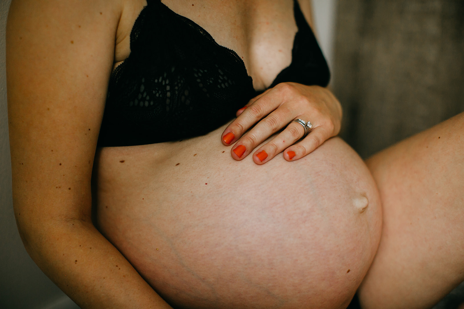 Maternity Boudoir Photography | Be Lovely and Free