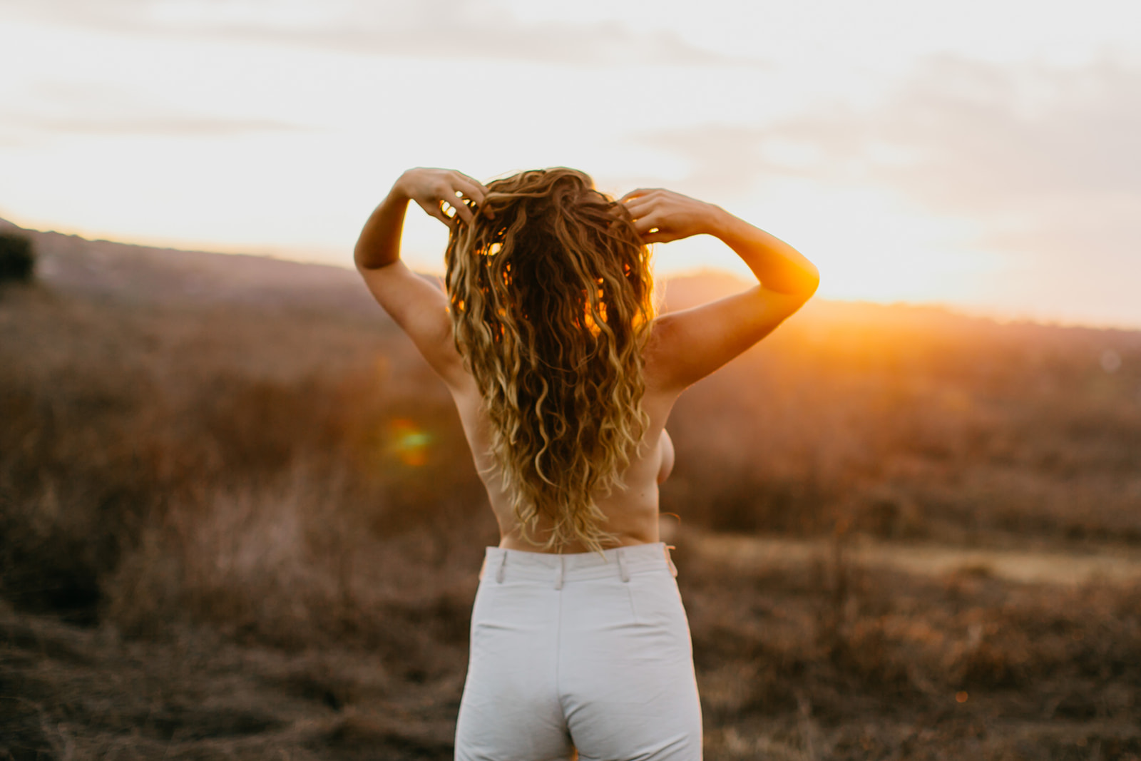 Outdoor Boudoir Photography: A Natural Approach to Celebrating Your Beauty