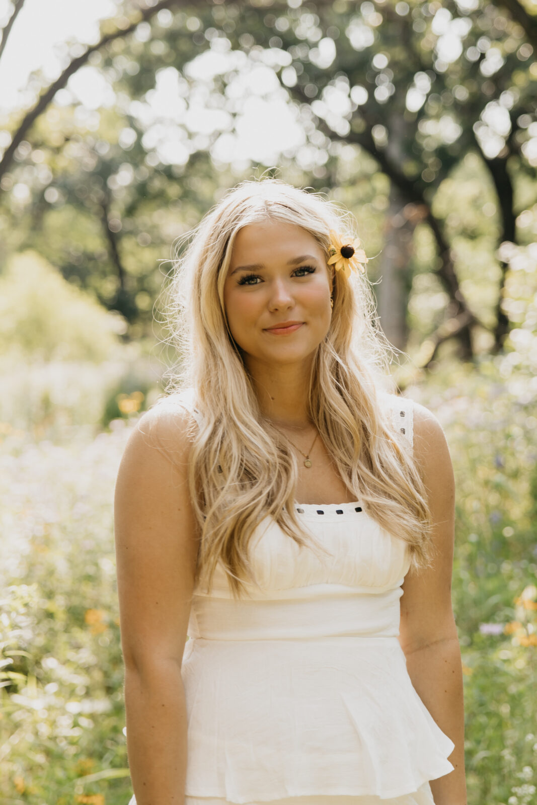 Garden Senior Photos  |Mycah Bain Photography 