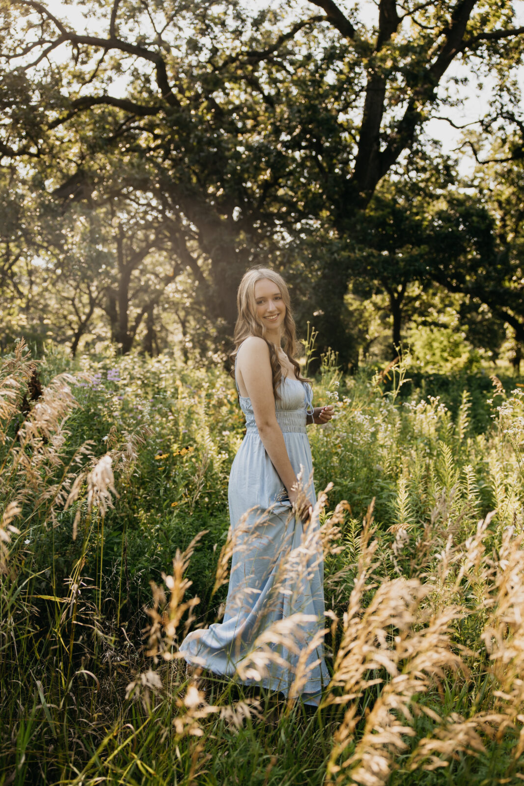 Professional Senior Portrait Session in St. Paul | Mycah Bain Photography