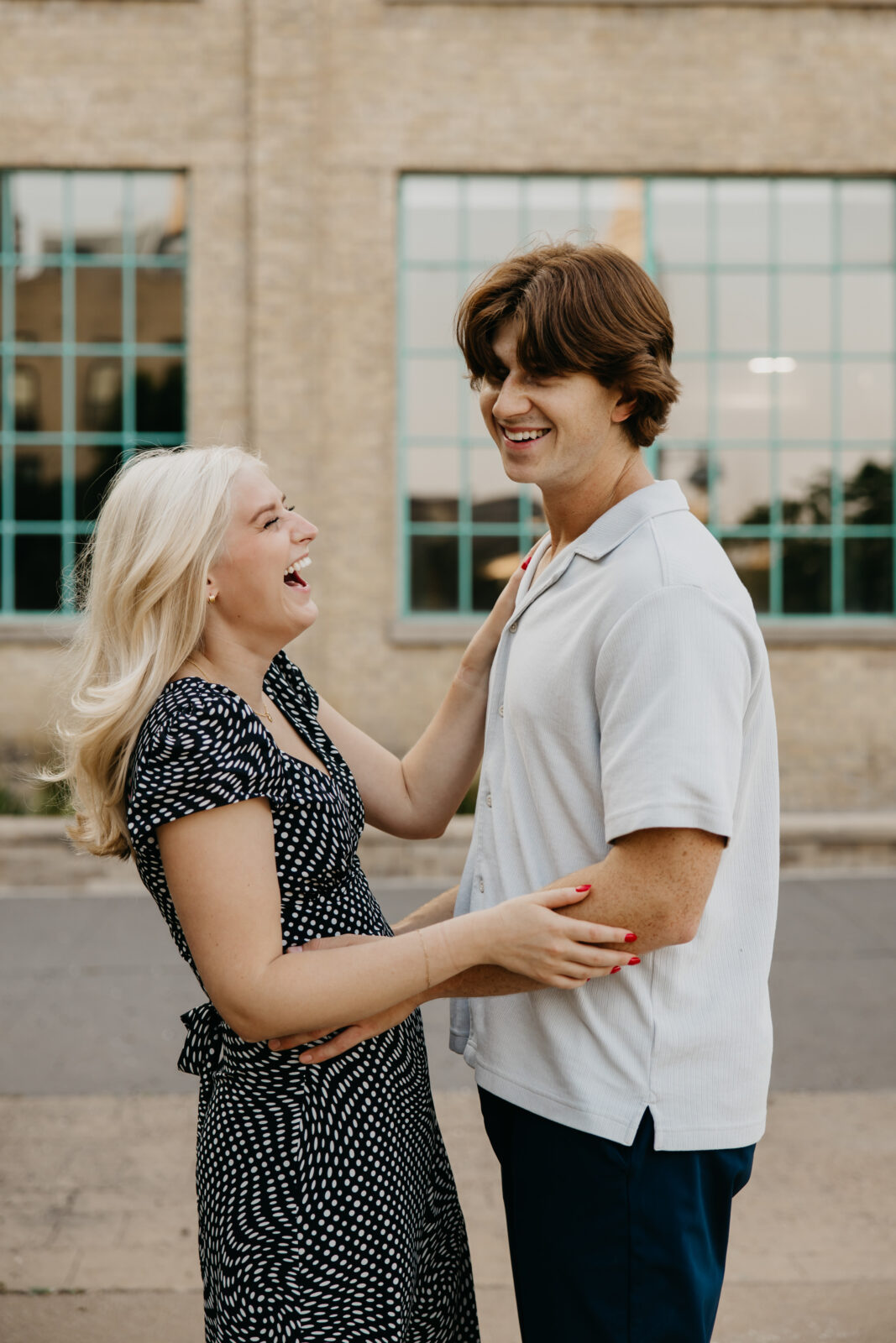 Photography Tips for Shy Couples | Mycah Bain Photography