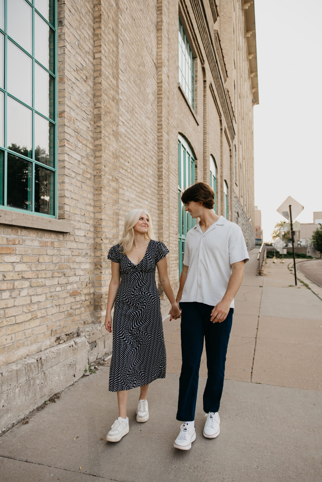 Photography Tips for Shy Couples | Mycah Bain Photography