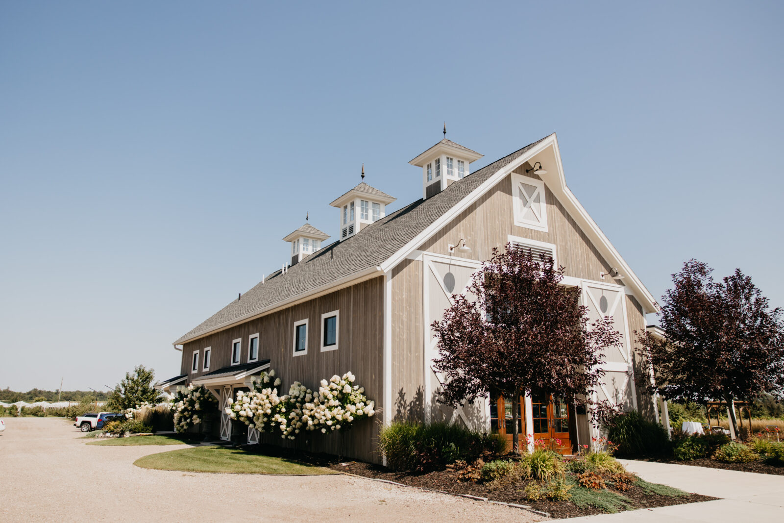 Ashery Lane Farm | Iconic Minneapolis Wedding Venues | Mycah Bain Photography