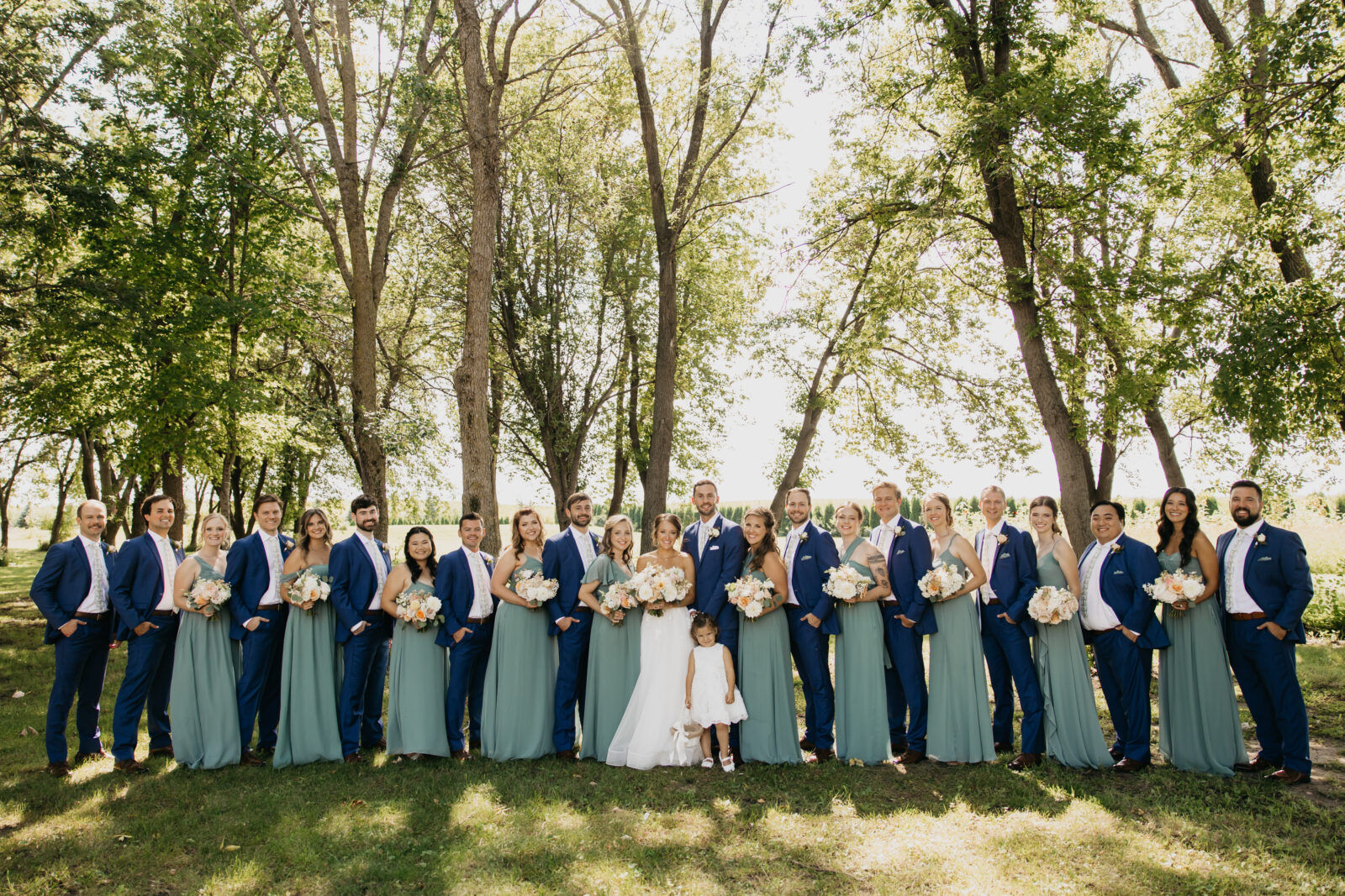 wedding party photos | Mycah Bain Photography