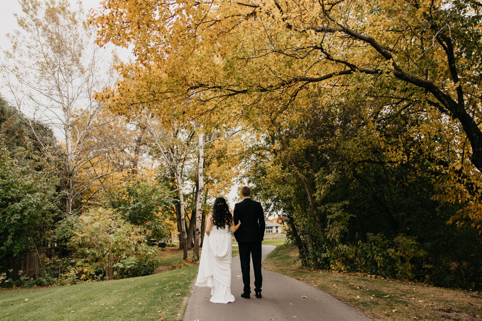 Bearpath Golf & Country Club | Iconic Minneapolis Wedding Venues | Mycah Bain Photography