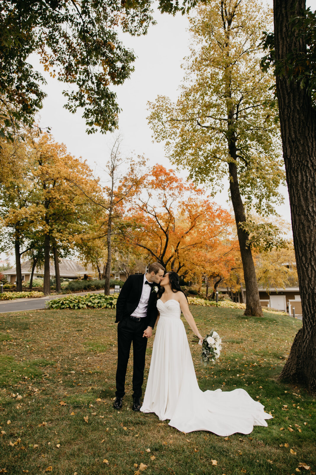 Bearpath Golf & Country Club | Iconic Minneapolis Wedding Venues | Mycah Bain Photography