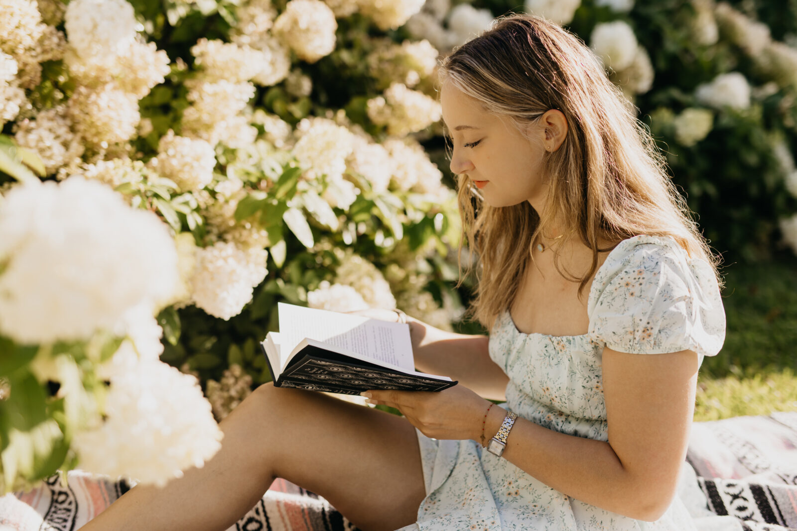 Edina Senior Photographer | Mycah Bain Photography
