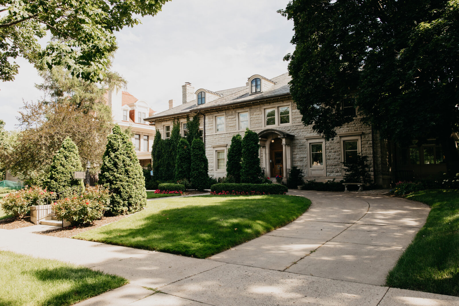 St. Paul College Club Wedding Venue | Mycah Bain Photography